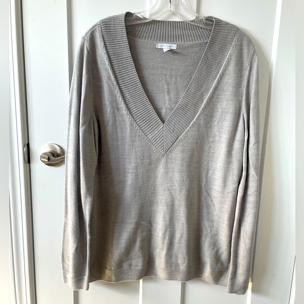 New York and Company Deep V sweater